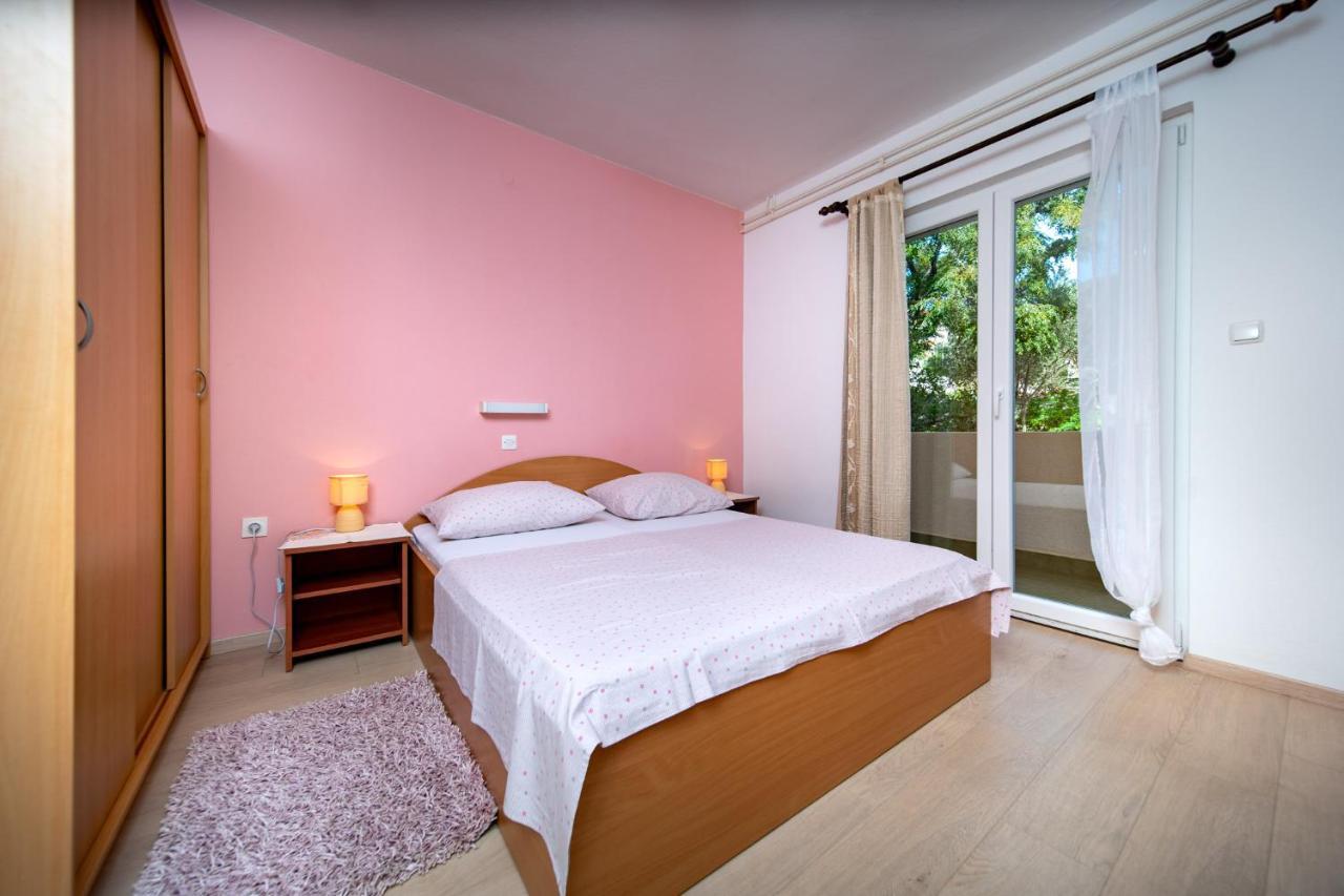 Apartmani Milena Barbat na Rabu Exterior foto